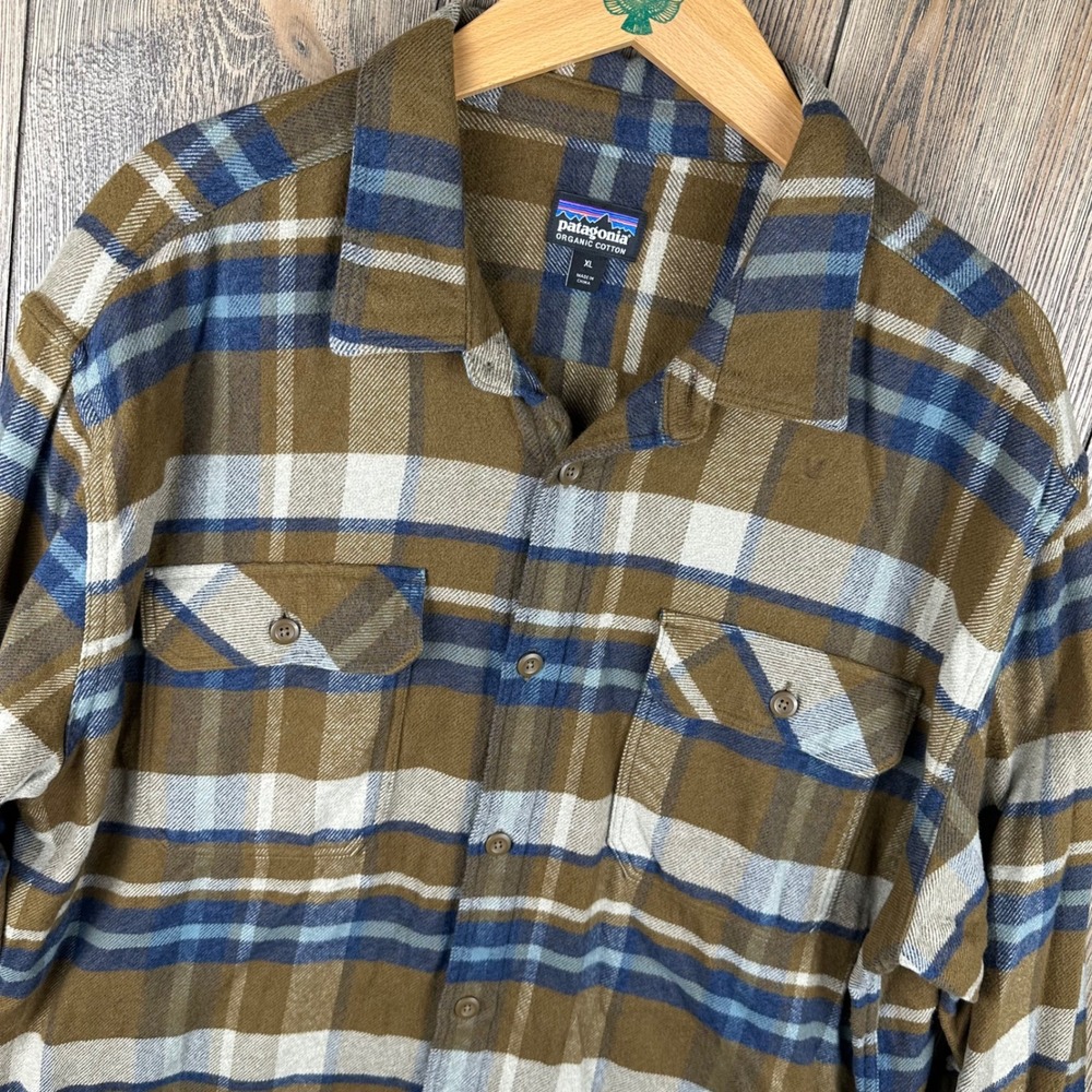 Patagonia Fjord Flannel Shirt Mens XL Brown Blue Plaid Organic Cotton 53947